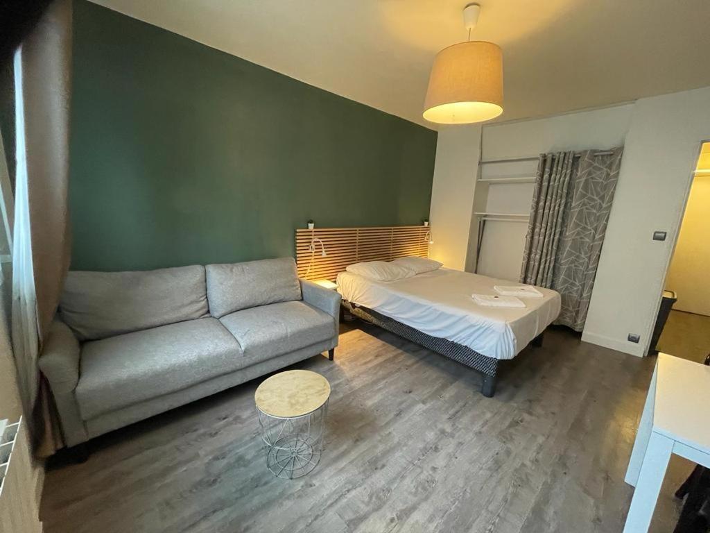 Quartier St Genes Apartment บอร์โด ภายนอก รูปภาพ
